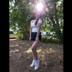 Meet your Posher, Shania